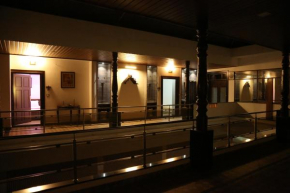 Hotel Mudra Midtown Suites & Rooms